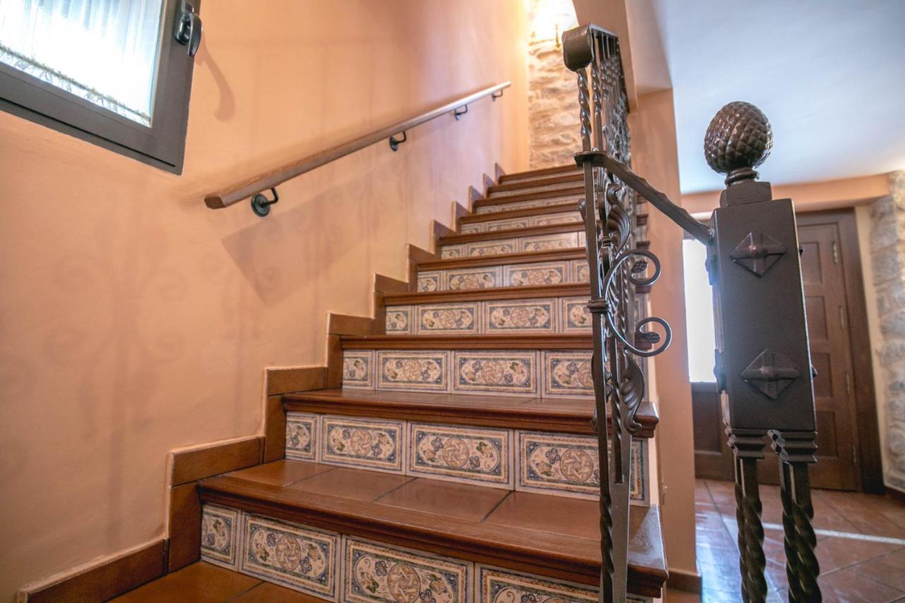 Balcones Con Encanto - Vistas Al Conjunto Monumental Patrimonio De La Humanidad Úbeda